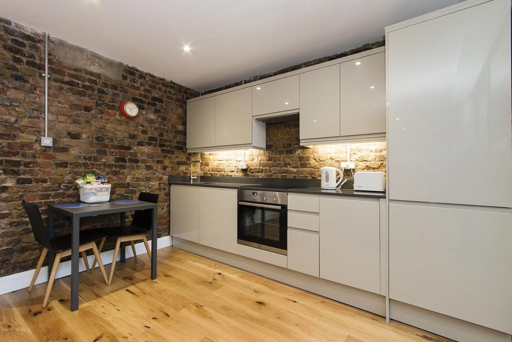 런던 Crashpads Shoreditch Loft With Private Courtyard 아파트 외부 사진