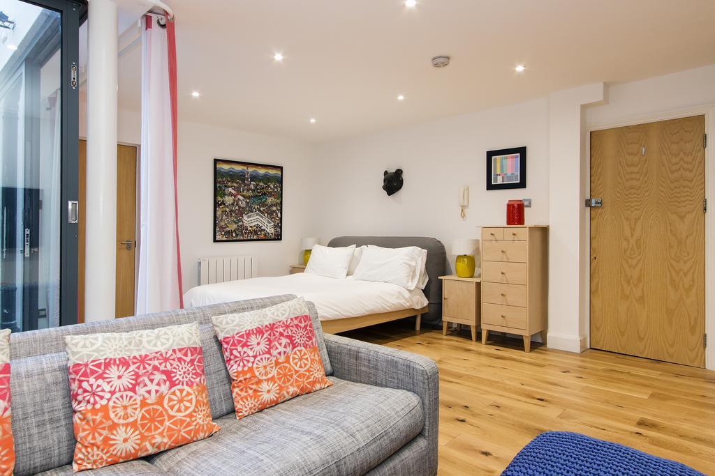 런던 Crashpads Shoreditch Loft With Private Courtyard 아파트 외부 사진